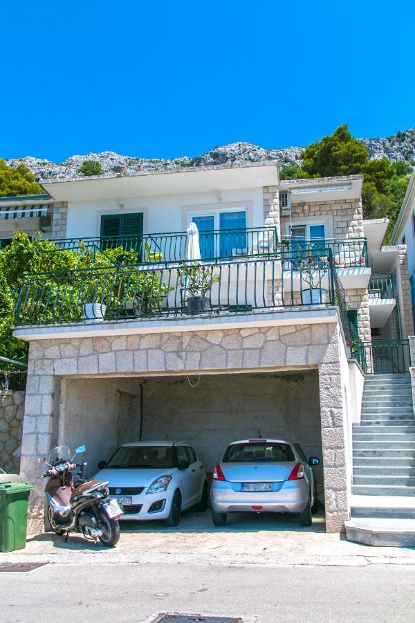 Apartments With A Parking Space Brela, Makarska - 16603 Exterior foto
