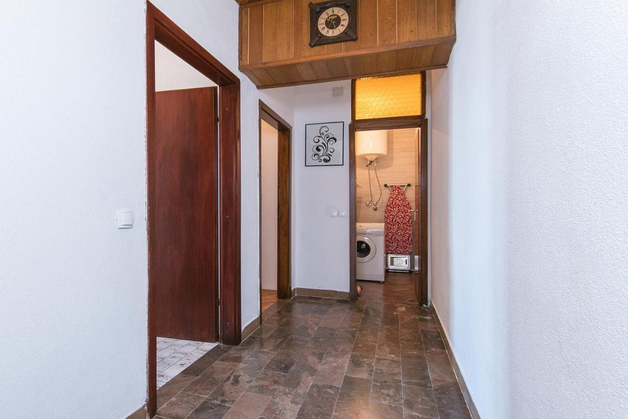 Apartments With A Parking Space Brela, Makarska - 16603 Exterior foto