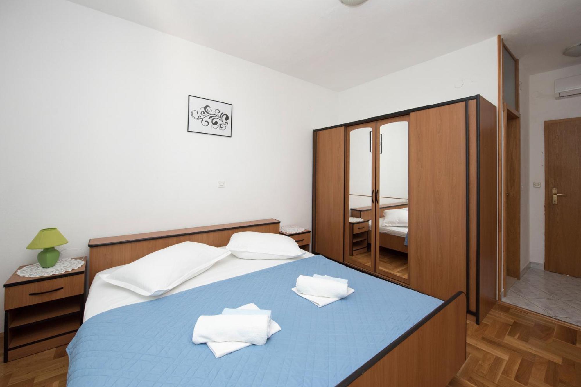 Apartments With A Parking Space Brela, Makarska - 16603 Habitación foto